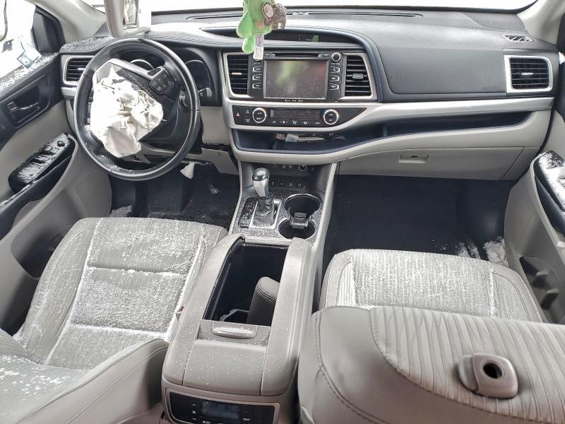 2018 TOYOTA HIGHLANDER LE — Фото 8 из 13