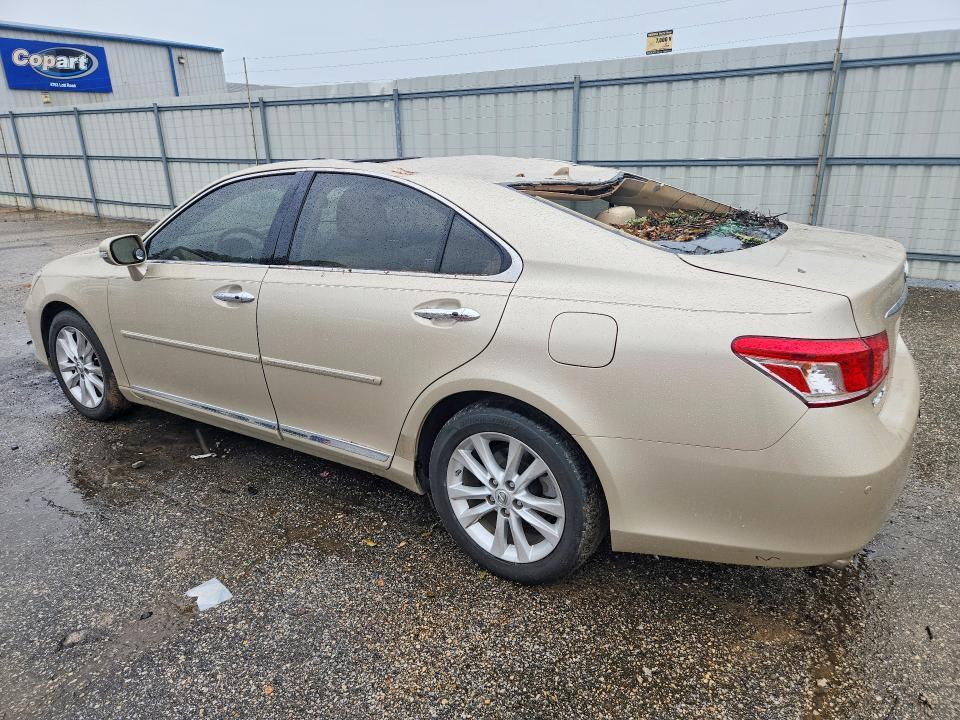 2010 LEXUS ES 350 — Фото 2 из 12