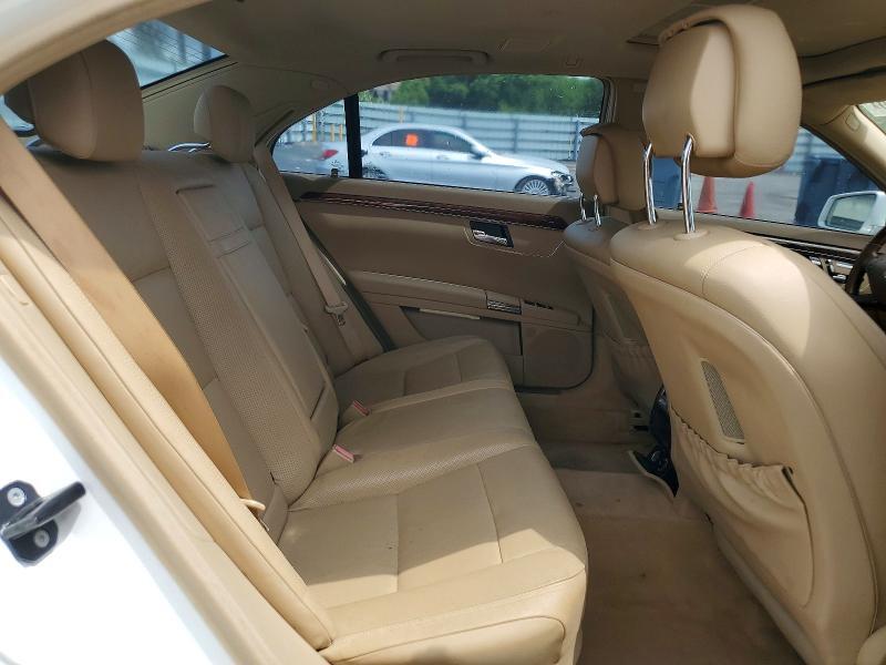 2010 MERCEDES-BENZ S 400 — Фото 10 из 12