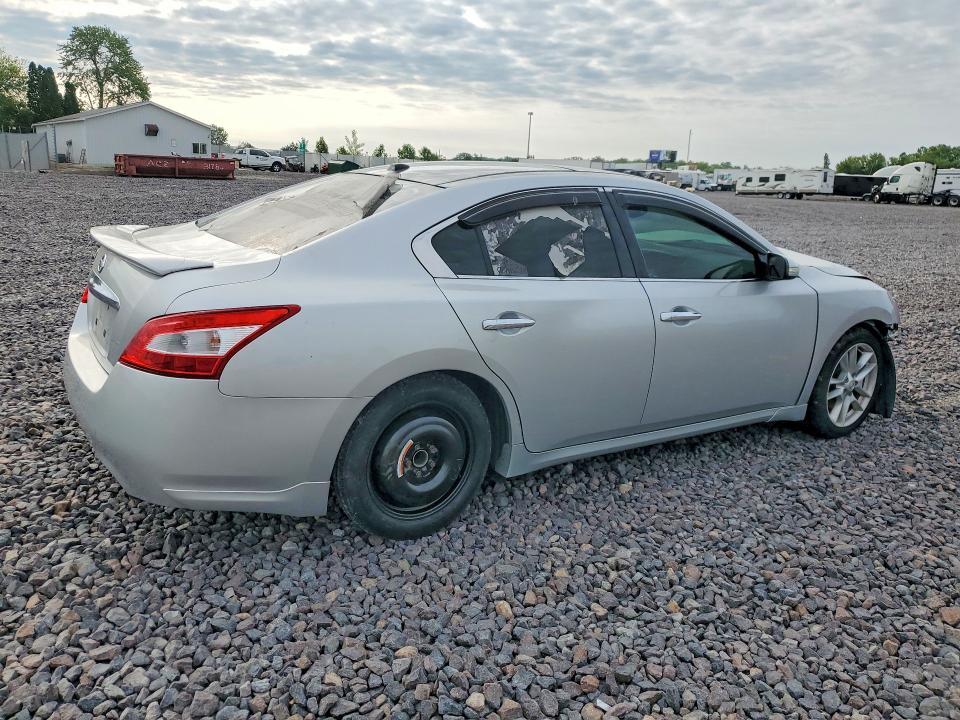 2010 NISSAN MAXIMA 3.5 S — Фото 3 из 13