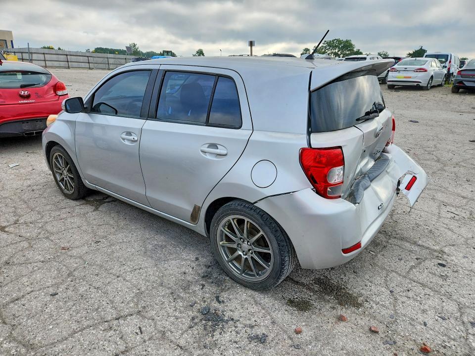 2010 SCION XD BASE — Фото 2 из 13