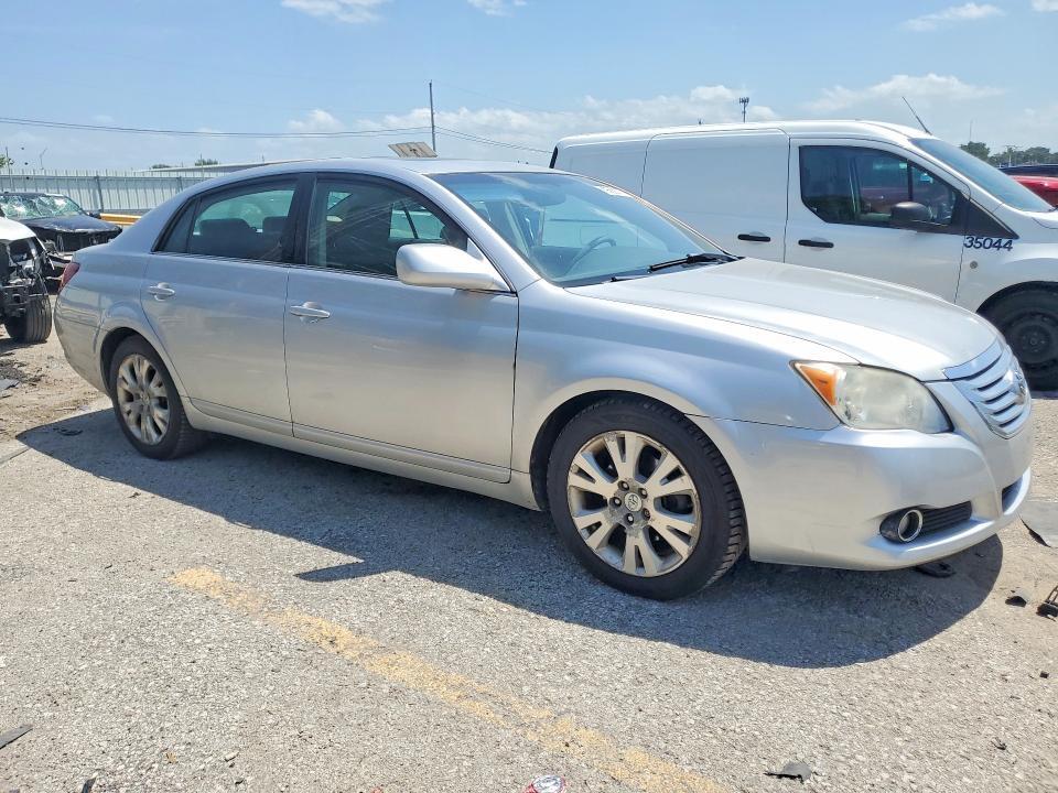 2010 TOYOTA AVALON XLS — Фото 4 из 12
