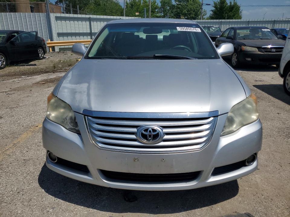 2010 TOYOTA AVALON XLS — Фото 5 из 12