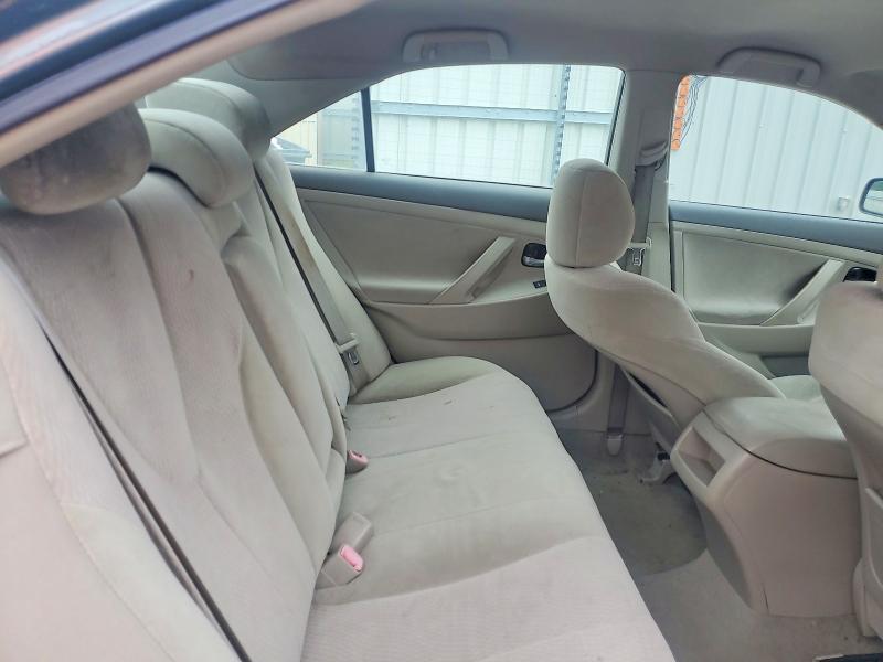 2010 TOYOTA CAMRY LE — Фото 10 из 13