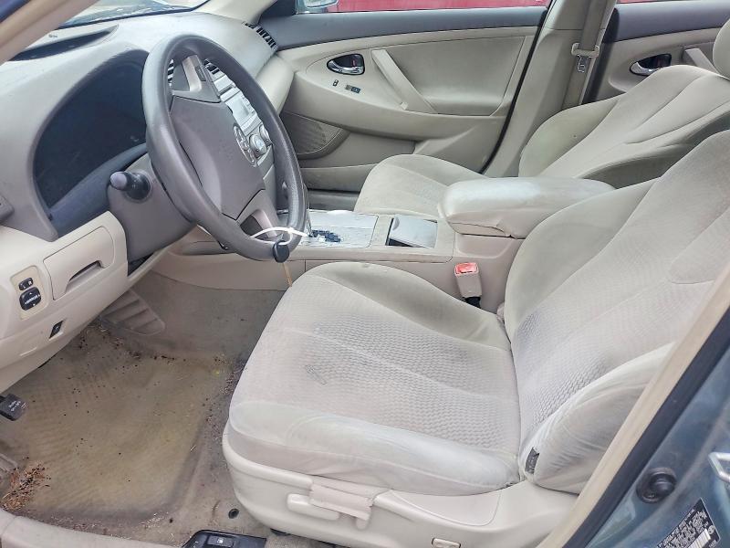 2010 TOYOTA CAMRY LE — Фото 7 из 13