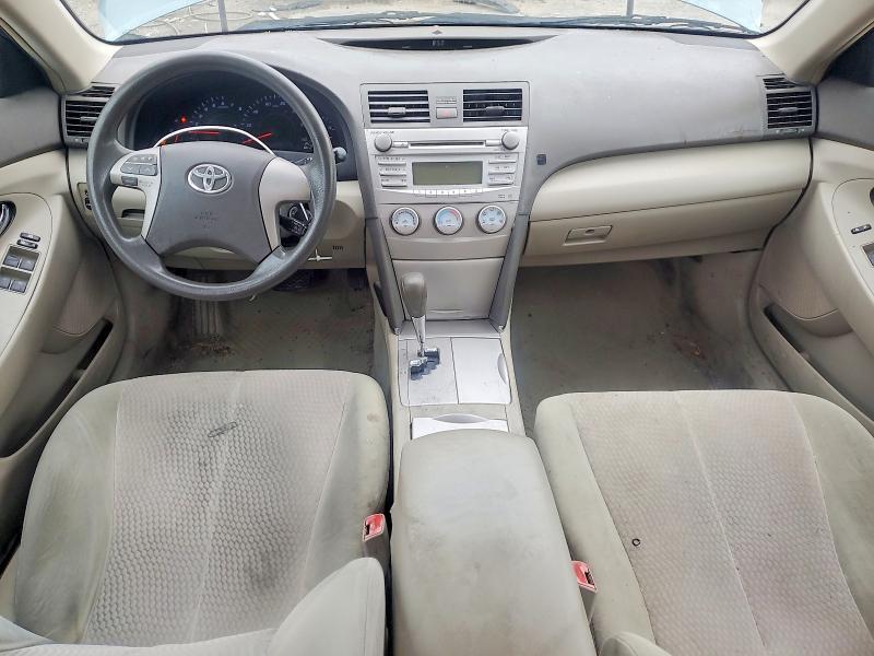 2010 TOYOTA CAMRY LE — Фото 8 из 13