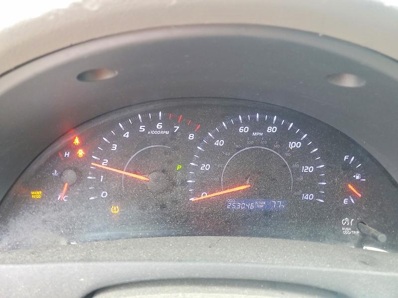 2010 TOYOTA CAMRY LE — Фото 9 из 13