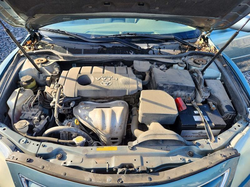 2010 TOYOTA CAMRY LE — Фото 11 из 12