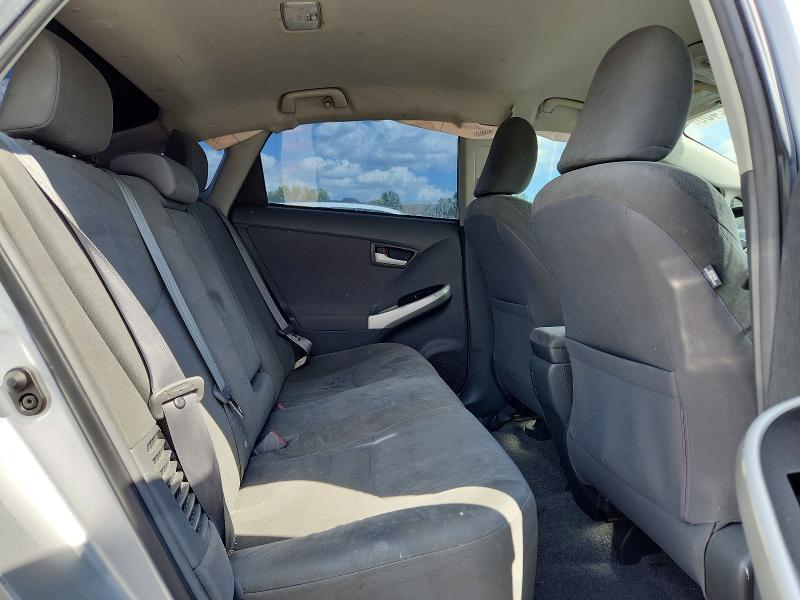 2010 TOYOTA PRIUS II — Фото 10 из 12