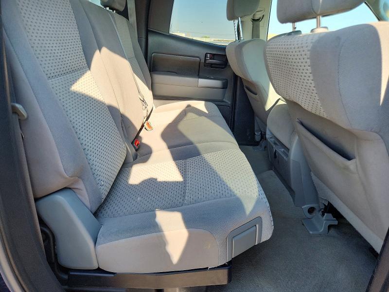 2010 TOYOTA TUNDRA DOUBLE CAB SR5 — Фото 10 из 12