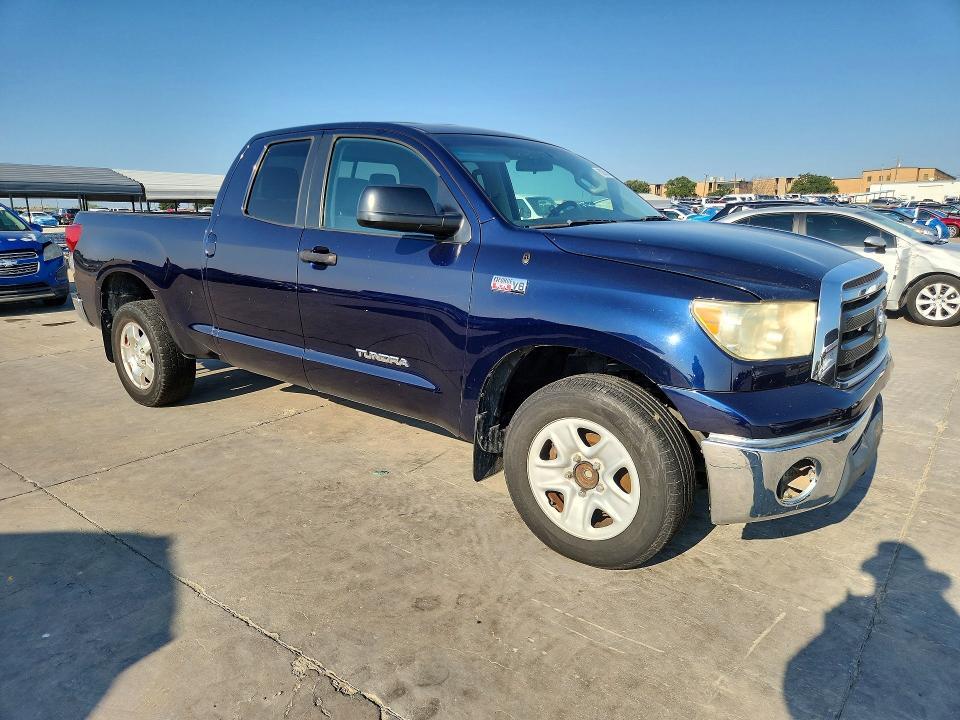 2010 TOYOTA TUNDRA DOUBLE CAB SR5 — Фото 4 из 12