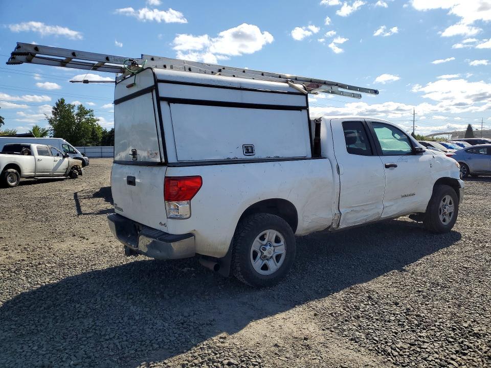 2010 TOYOTA TUNDRA DOUBLE CAB SR5 — Фото 3 из 12
