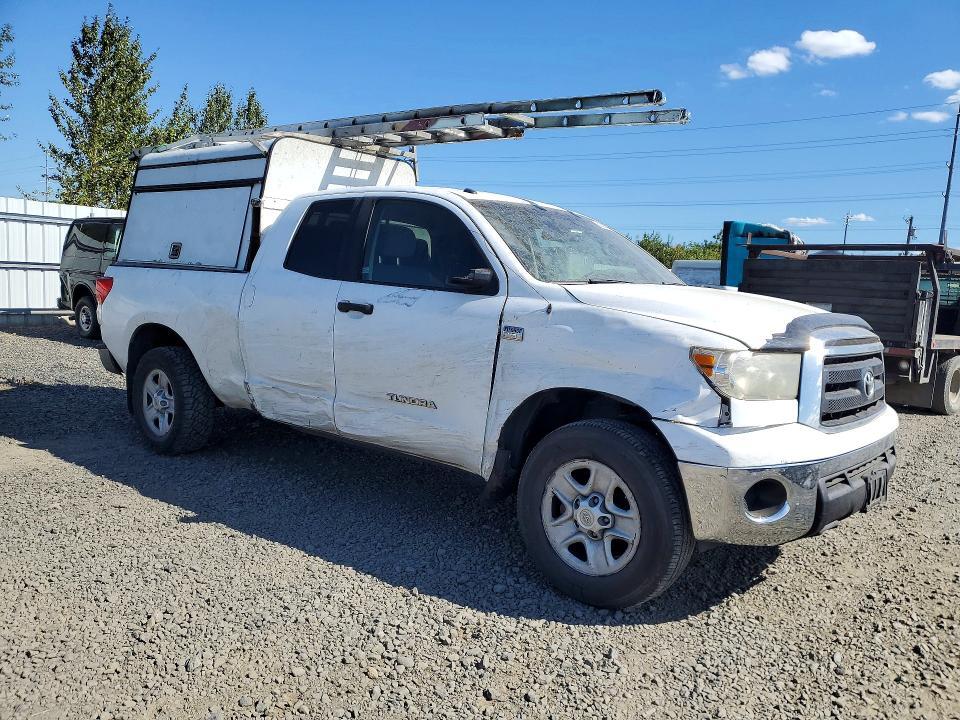 2010 TOYOTA TUNDRA DOUBLE CAB SR5 — Фото 4 из 12