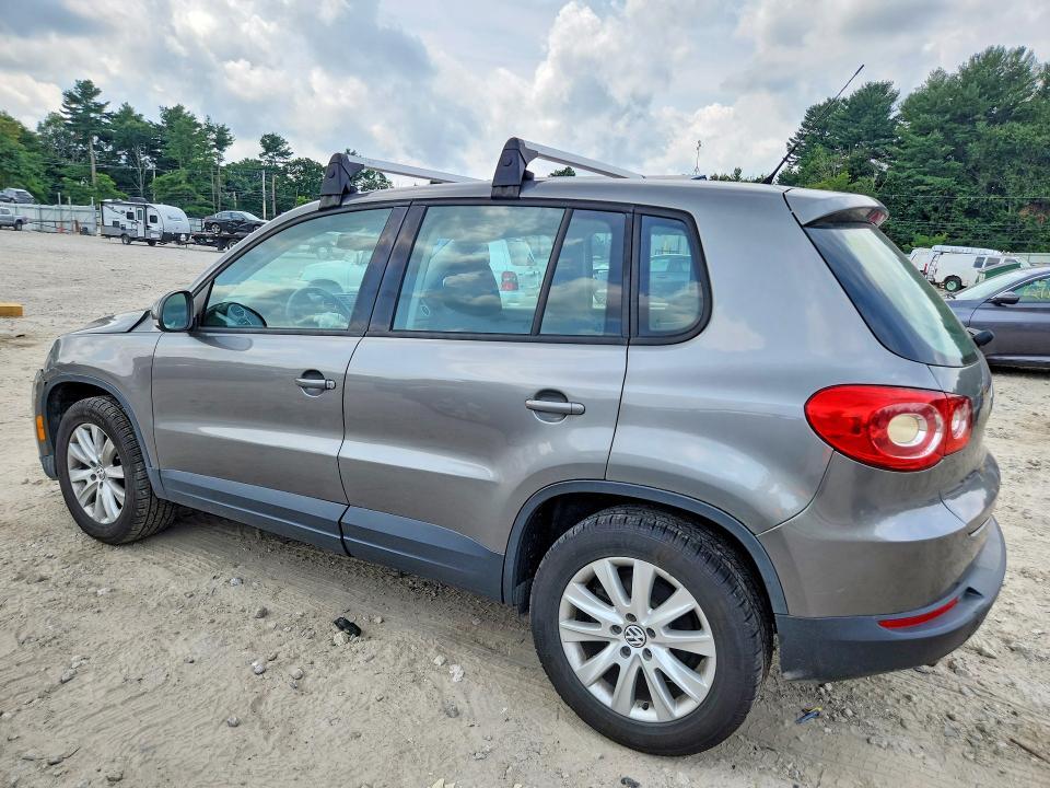 2010 VOLKSWAGEN TIGUAN SE — Фото 2 из 13