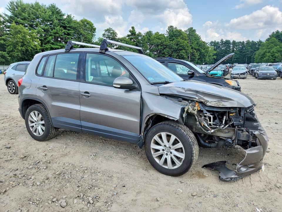2010 VOLKSWAGEN TIGUAN SE — Фото 4 из 13