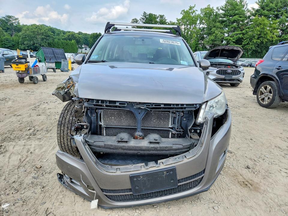 2010 VOLKSWAGEN TIGUAN SE — Фото 5 из 13