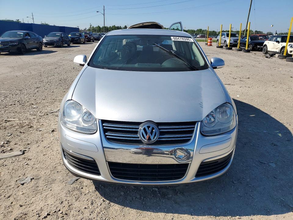 2010 VOLKSWAGEN JETTA SE — Фото 5 из 12