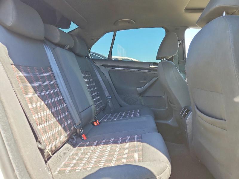 2010 VOLKSWAGEN JETTA TDI — Фото 10 из 13