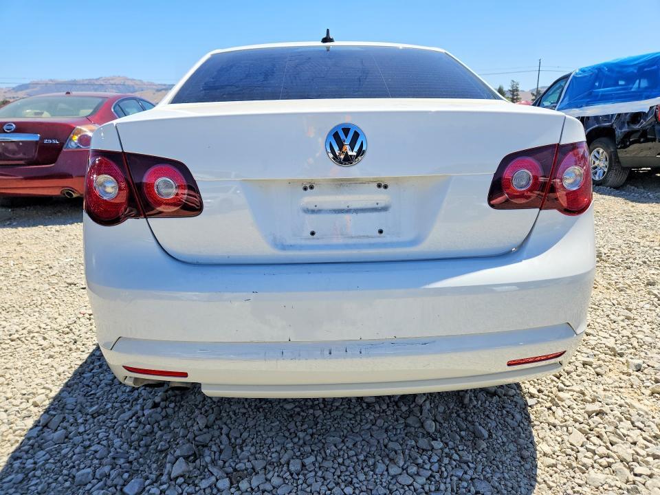 2010 VOLKSWAGEN JETTA TDI — Фото 6 из 13