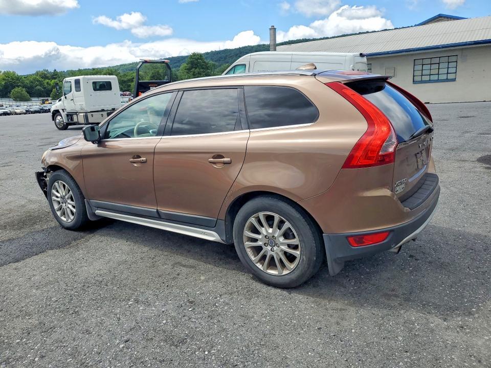 YV4992DZ5A2074082 2010 VOLVO XC60 photo no. 2