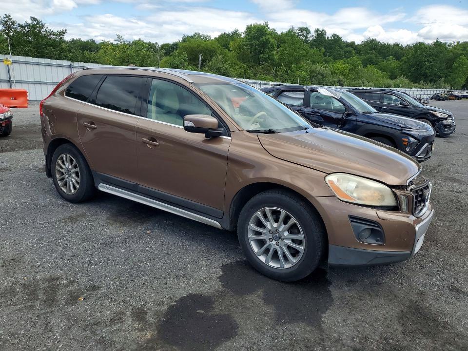 YV4992DZ5A2074082 2010 VOLVO XC60 photo no. 4