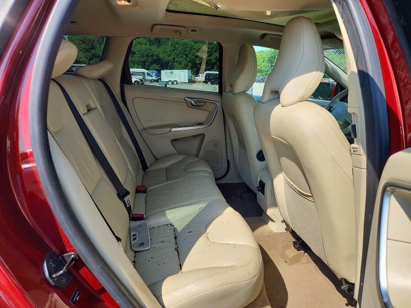 2010 VOLVO XC60 T6 — Фото 10 из 12