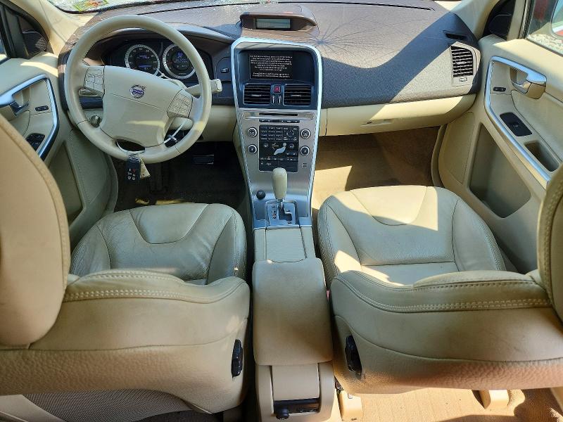2010 VOLVO XC60 T6 — Фото 8 из 12