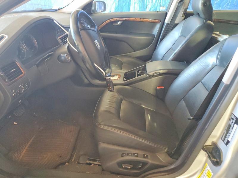 2010 VOLVO V70 3.2 — Фото 7 из 12