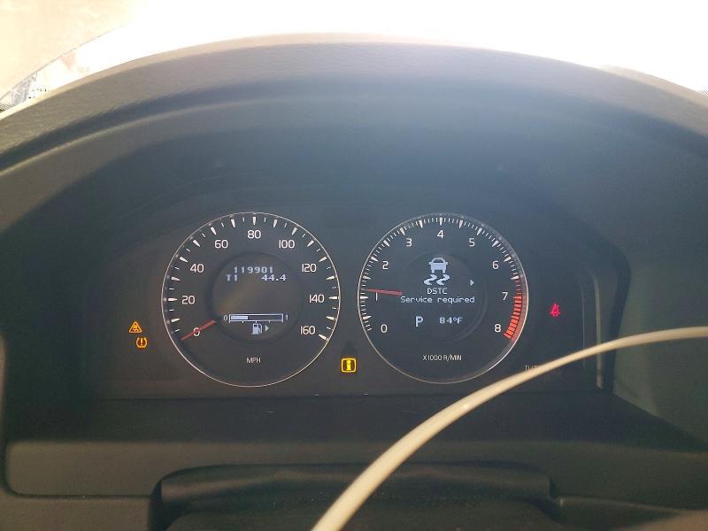 2010 VOLVO V70 3.2 — Фото 9 из 12