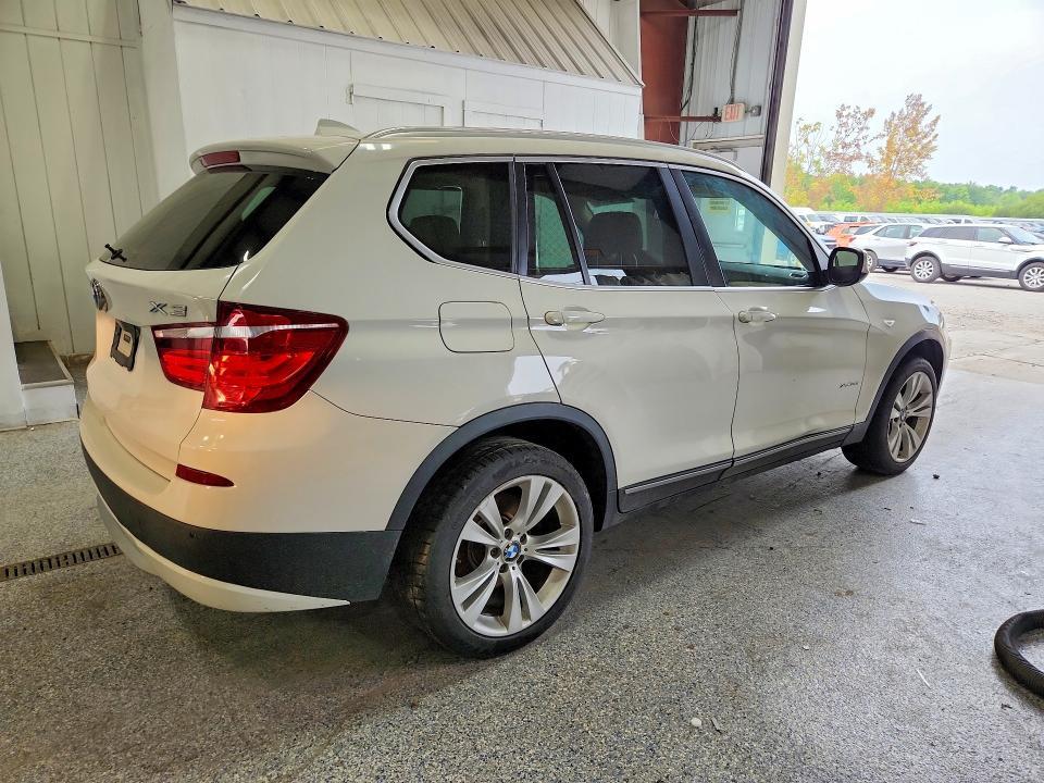 2011 BMW X3 XDRIVE35I — Фото 3 из 13