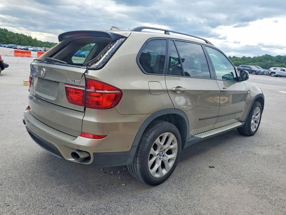 2011 BMW X5 XDRIVE35I — Фото 3 из 14
