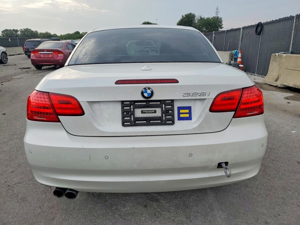 2011 BMW 328 I SULEV — Фото 6 из 12