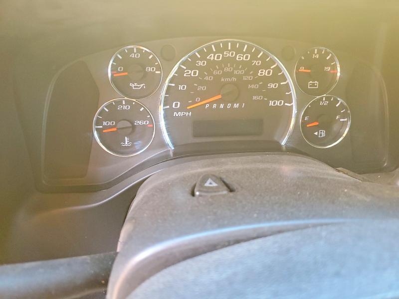 2011 CHEVROLET EXPRESS G3500 — Фото 8 из 10