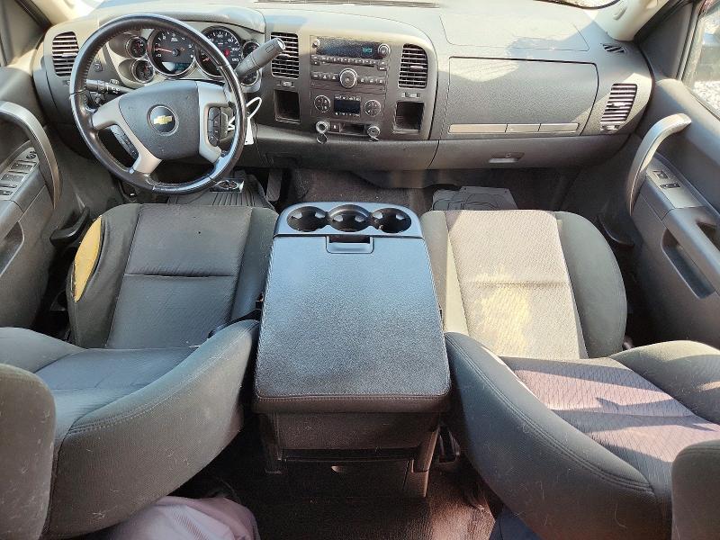 2011 CHEVROLET SILVERADO C1500 LT — Фото 8 из 12