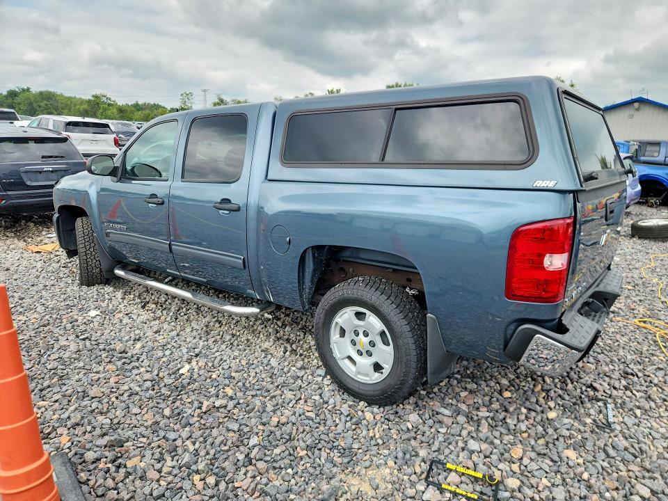 2011 CHEVROLET SILVERADO C1500 LT — Фото 2 из 12