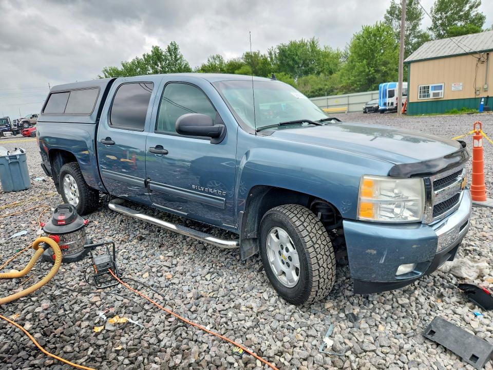 2011 CHEVROLET SILVERADO C1500 LT — Фото 4 из 12