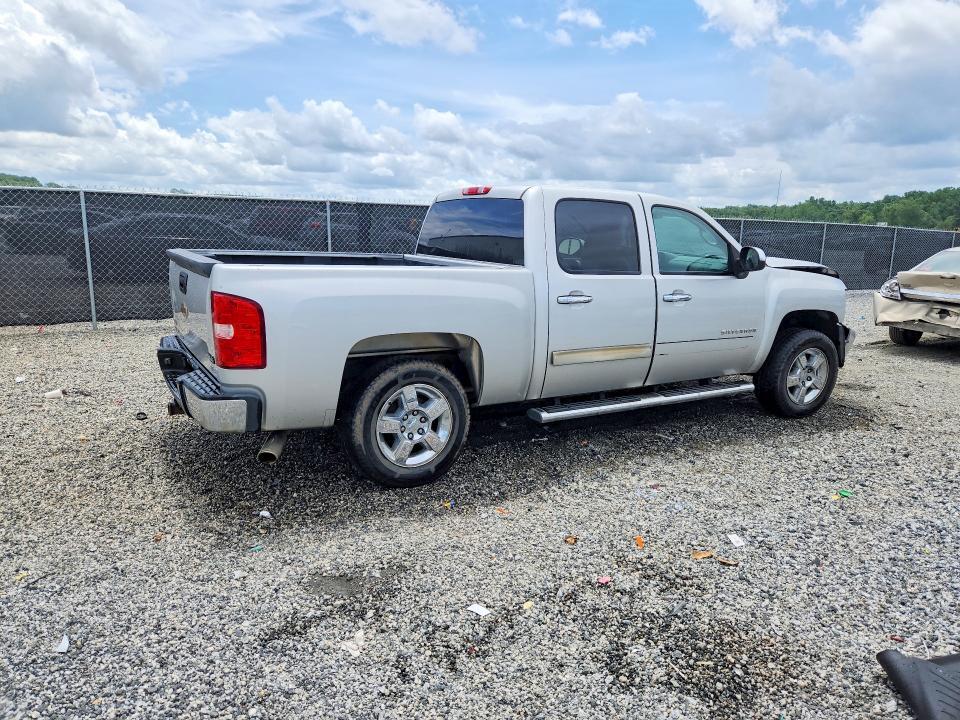 2011 CHEVROLET SILVERADO C1500 LT — Фото 3 из 12