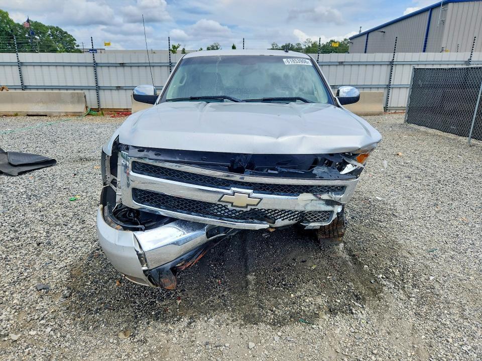 2011 CHEVROLET SILVERADO C1500 LT — Фото 5 из 12