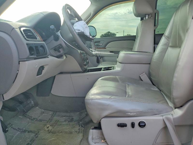 2011 CHEVROLET SILVERADO K1500 LTZ — Фото 7 из 12