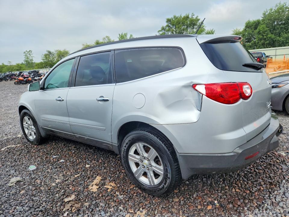 2011 CHEVROLET TRAVERSE LT — Фото 2 из 13