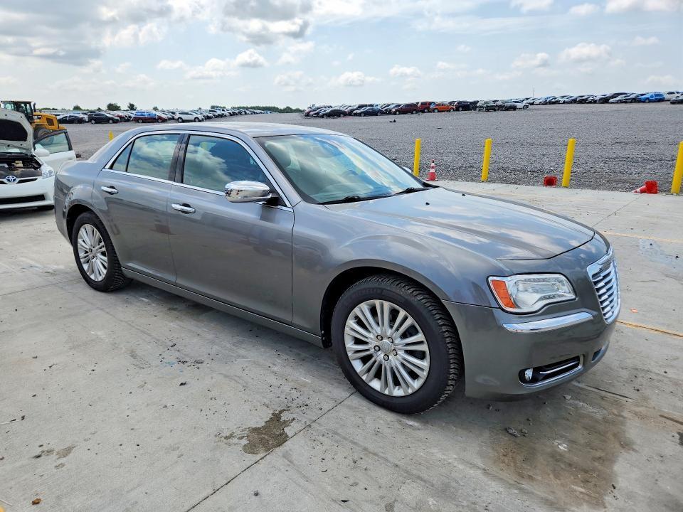 2C3CK6CT6BH574038 2011 CHRYSLER 300C photo no. 4