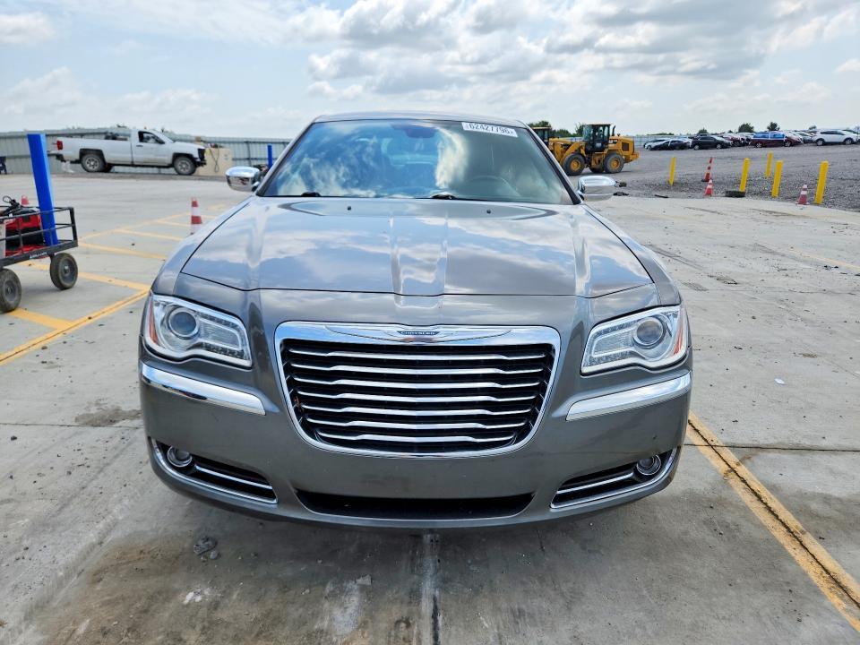 2C3CK6CT6BH574038 2011 CHRYSLER 300C photo no. 5