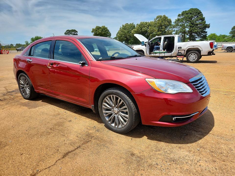 2011 CHRYSLER 200 LIMITED — Фото 4 из 12