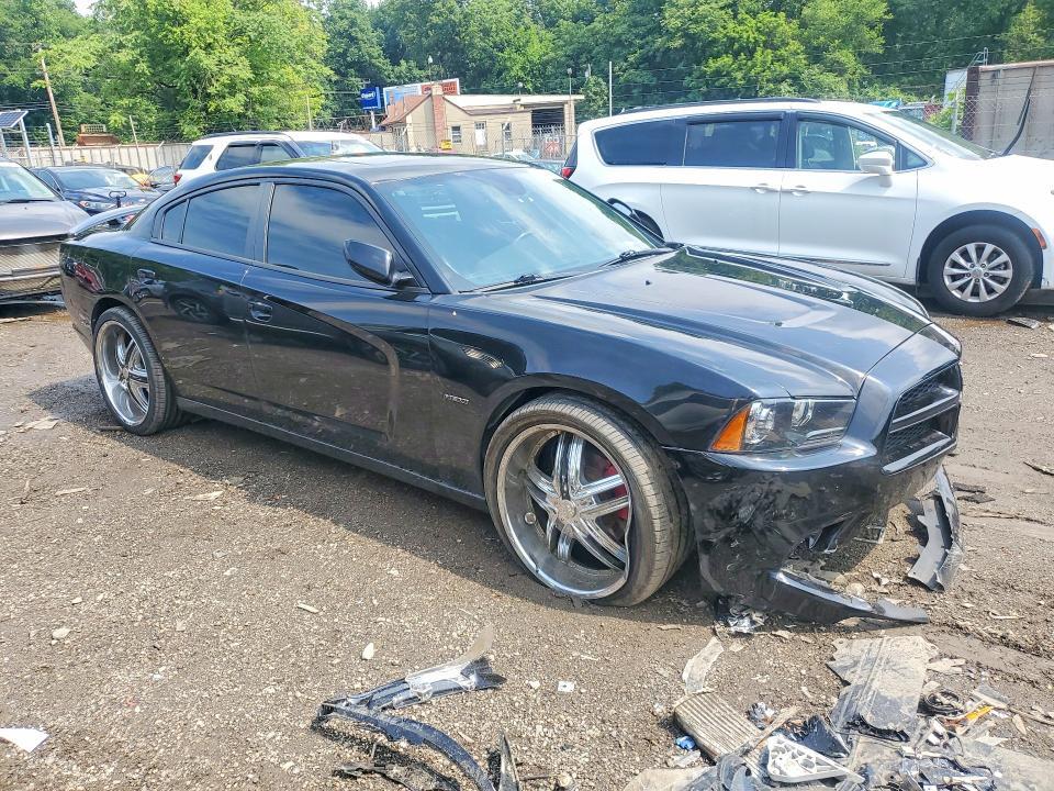 2011 DODGE CHARGER R/T — Фото 4 из 12