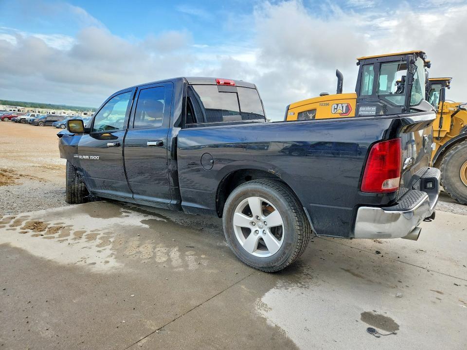 1D7RV1GT1BS588180 2011 DODGE RAM 1500 photo no. 2