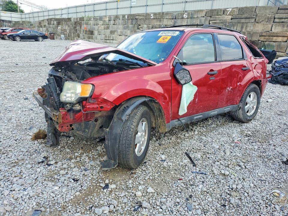 1FMCU9DG8BKC37111 2011 FORD ESCAPE photo no. 1