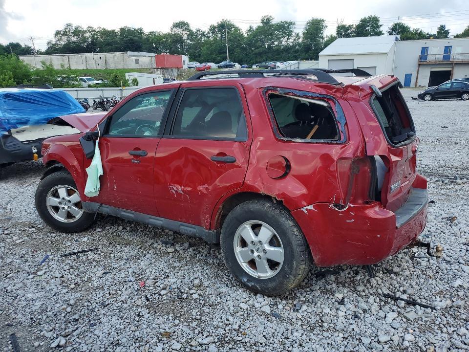 1FMCU9DG8BKC37111 2011 FORD ESCAPE photo no. 2