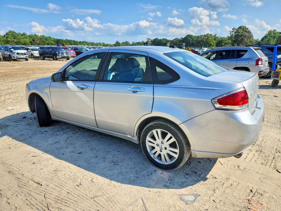 2011 FORD FOCUS SEL — Фото 2 из 12