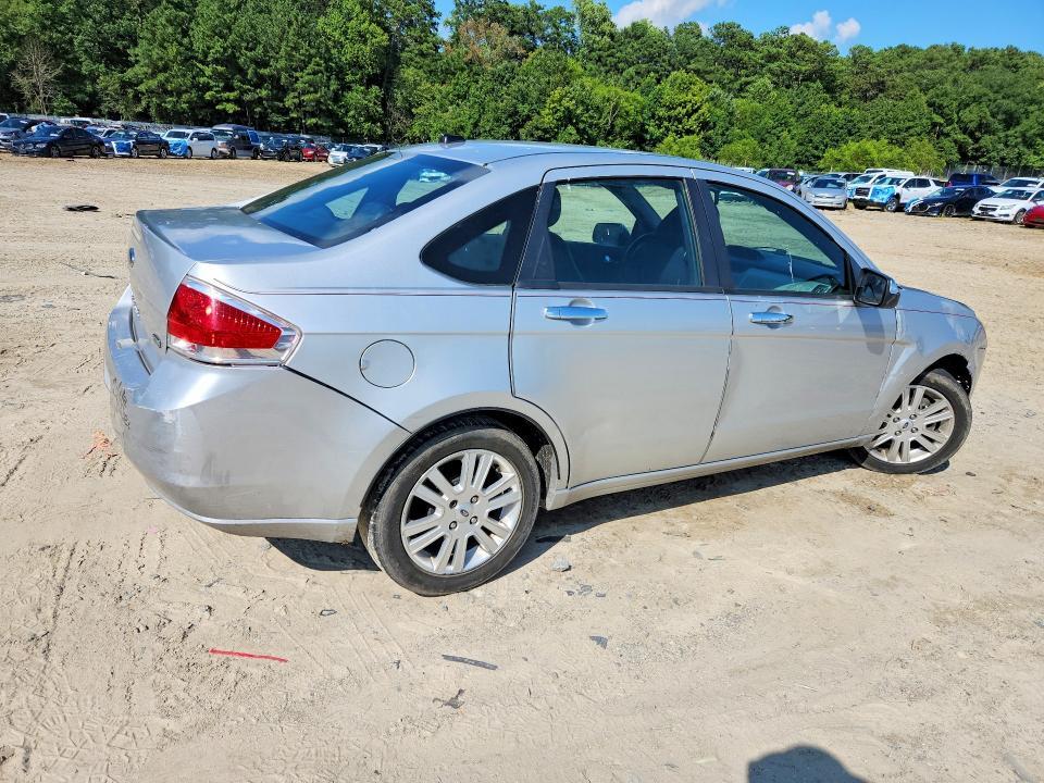 2011 FORD FOCUS SEL — Фото 3 из 12