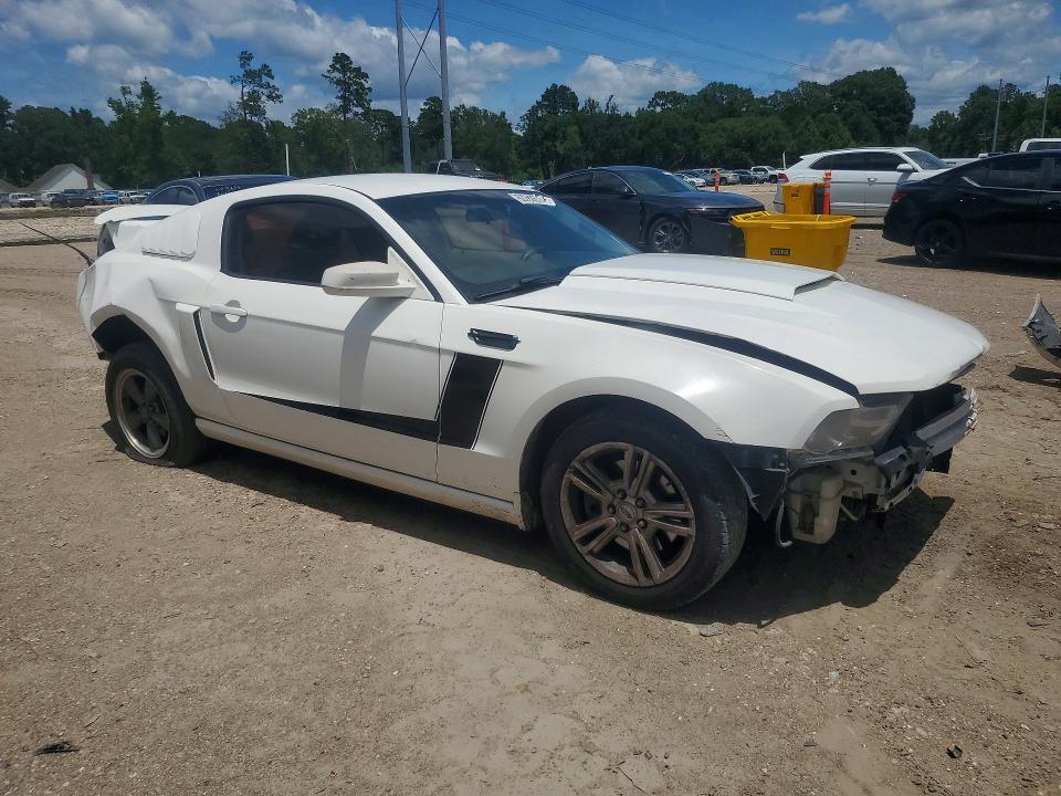 1ZVBP8AM7B5165101 2011 FORD MUSTANG photo no. 4